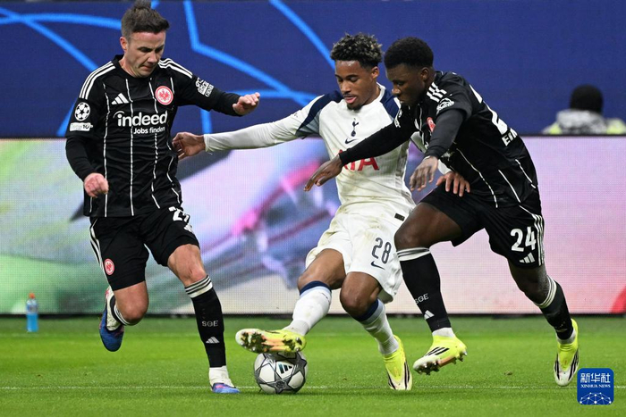 金年会亚洲首选-法兰克福迎英超关键赛，清晨扳平良机，球迷炸锅，细节决定成败的简单介绍